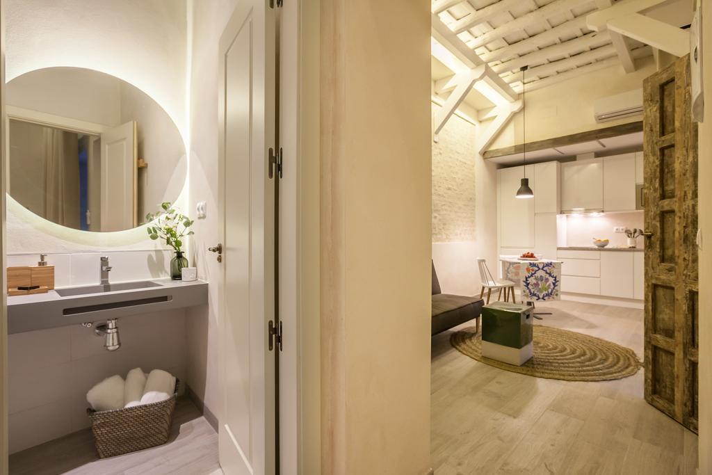 Tomas Ibarra Pool & Luxury Apartment Seville Ngoại thất bức ảnh