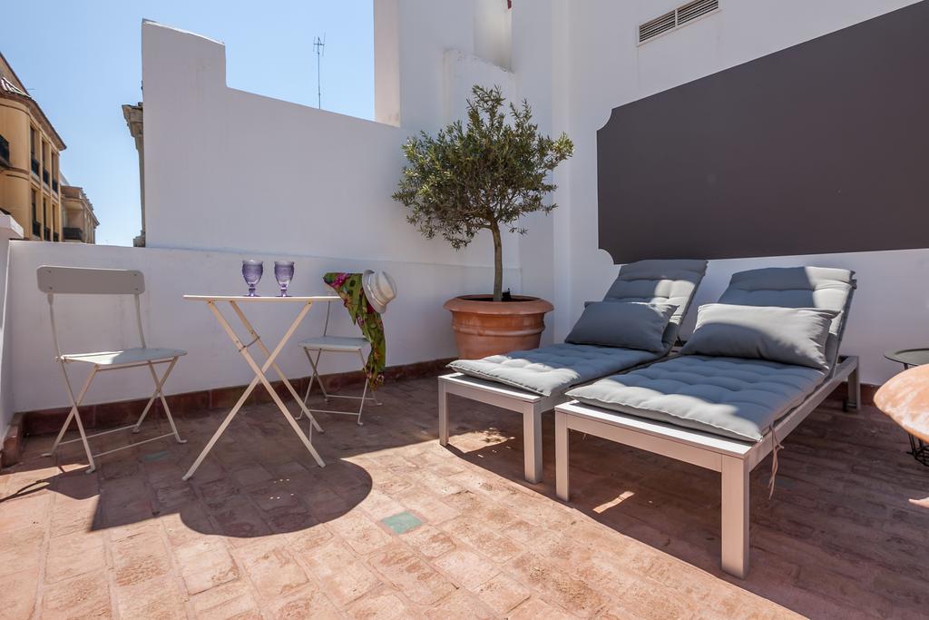 Tomas Ibarra Pool & Luxury Apartment Seville Ngoại thất bức ảnh